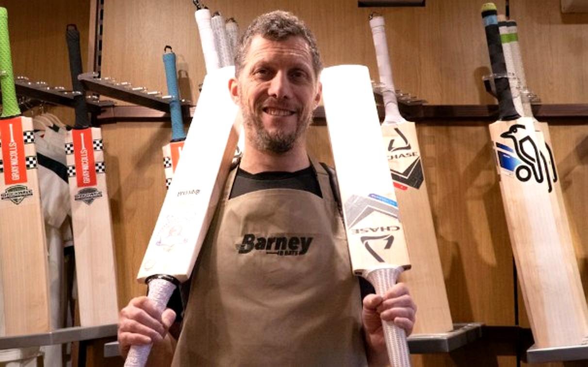 Barney Bats - Cricket Bat Repair Services UK